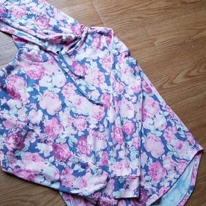 Hooded long sleeve tee